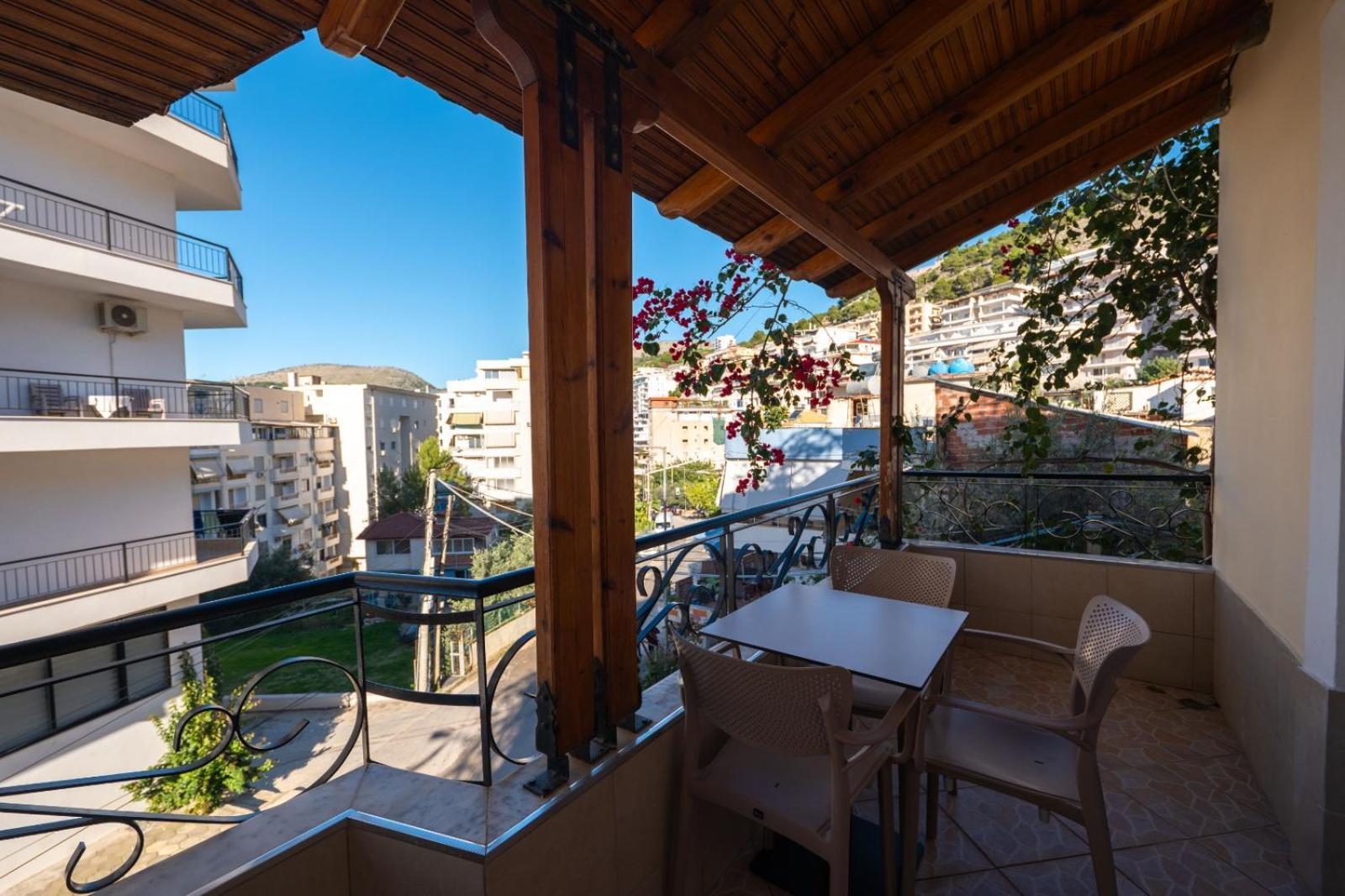 Vila Veli Brothers Саранда Экстерьер фото