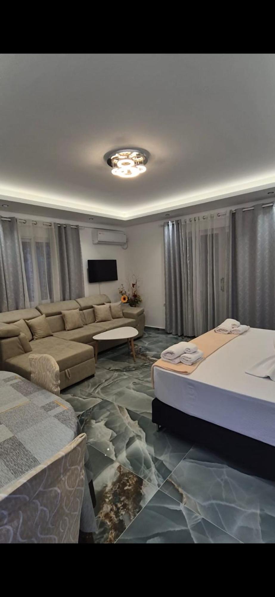 Vila Veli Brothers Саранда Экстерьер фото